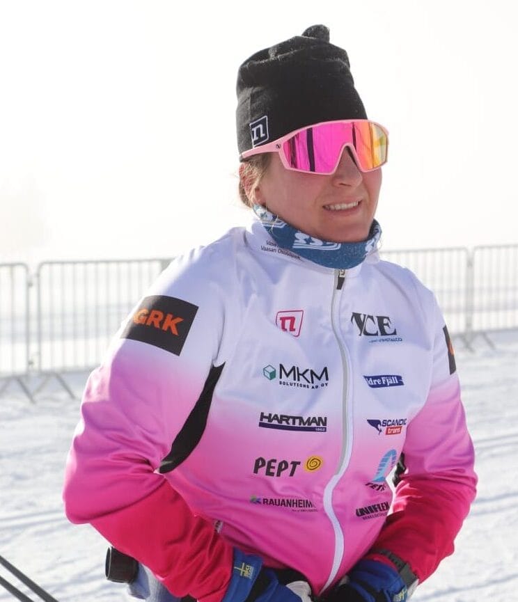Amanda Nyfors jatkaa Team Mäenpäässä ja keskittyy Ski Classicsiin