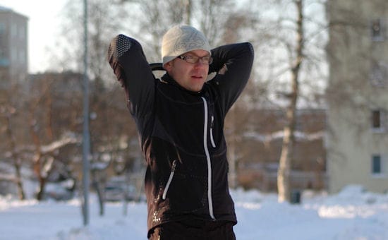 Hiihtäjälle tasapainoa liukuun ja lihaskestävyyttä kahvakuulailusta
