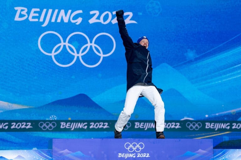 Iivo Niskaselle uusi manageri