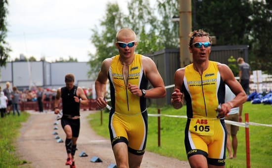 Triathlonkilpailuja Suomessa ja maailmalla