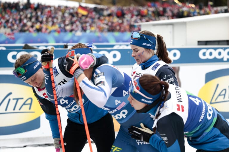 Suomi jäi puolella sekunnilla neljänneksi naisten viestissä – Ruotsi kukisti Norjan