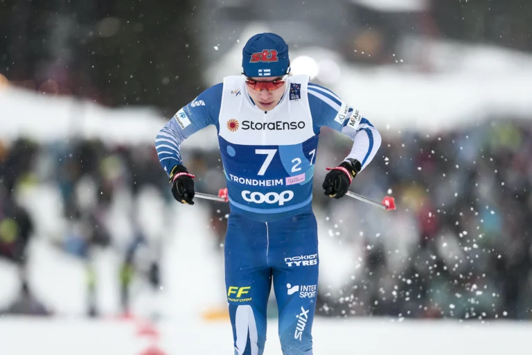 Suomen pariviestijoukkueet