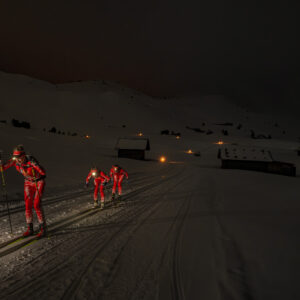 hiihtoa kuutamon alla