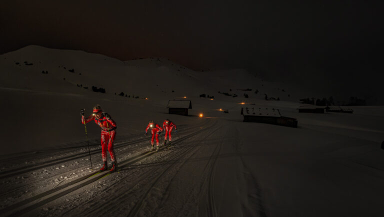 hiihtoa kuutamon alla