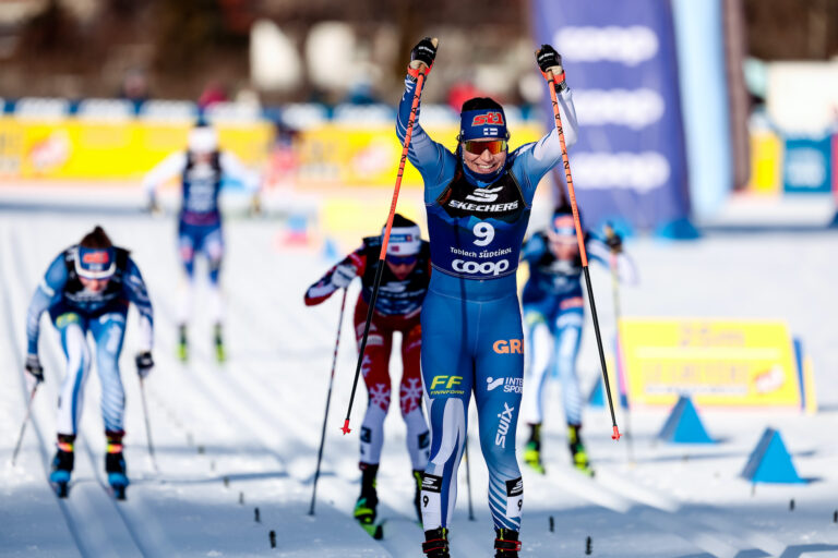 naishiihtäjät Jasmi Joensuu